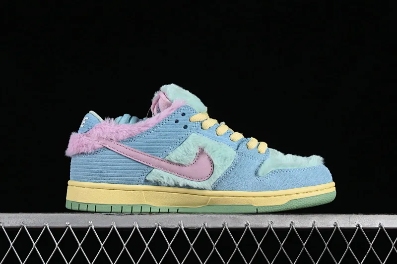 All Categories Nk SB Dunk Series Nk SB Dunk Low Low-top sneakers C version Verdy x Nk SB Dunk Low "Visty" joint model SB low-top casual sneakers FN6040-400